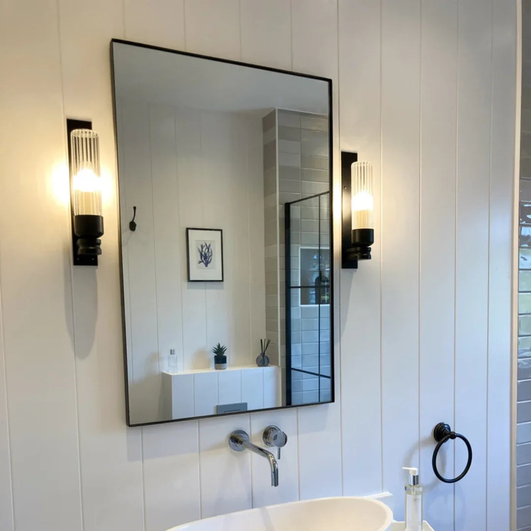 Theo Miroir Mural Rectangulaire Cadre Métal Noir 90x60 cm